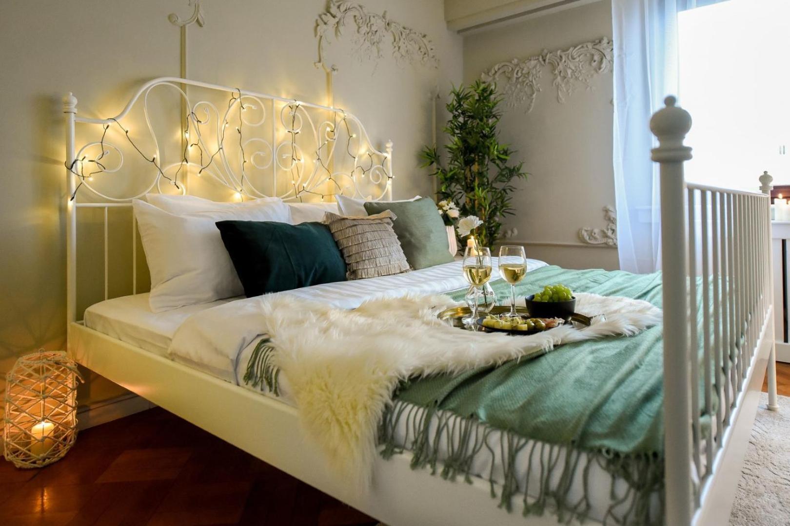 Cozy Studio Overlooking The Old Town Bukarest Eksteriør billede
